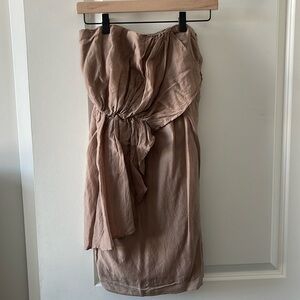 Taupe/brown Gap strapless dress. Size S/M